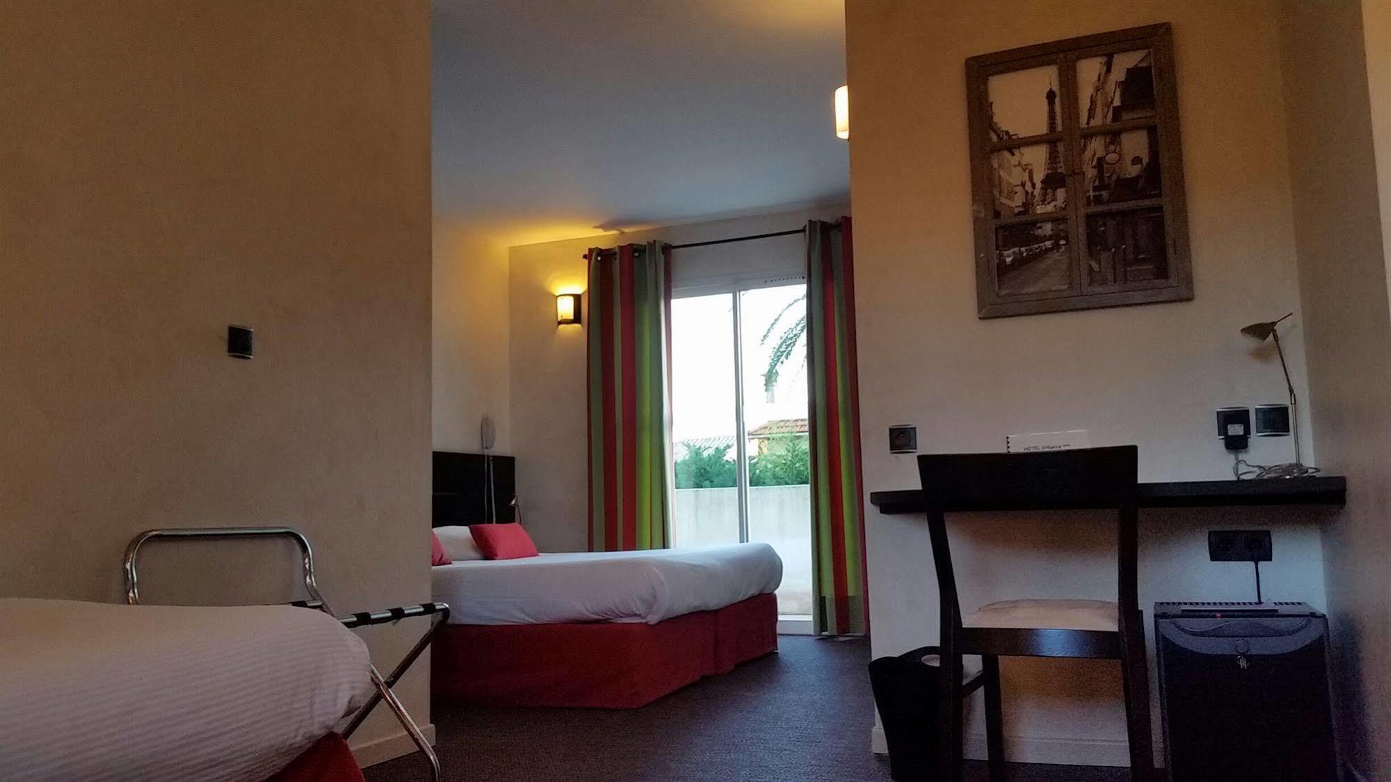 Hotel Le Synaya Sanary-sur-Mer Exterior photo